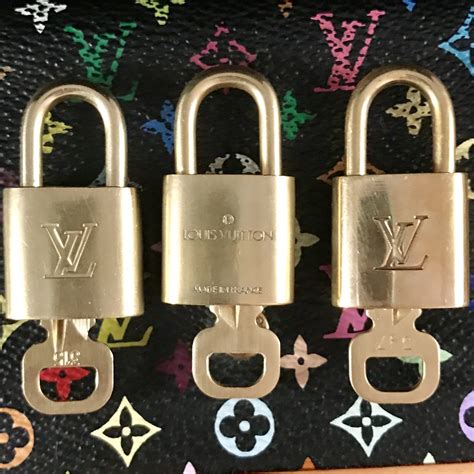 key purse louis vuitton|authentic louis vuitton key chains.